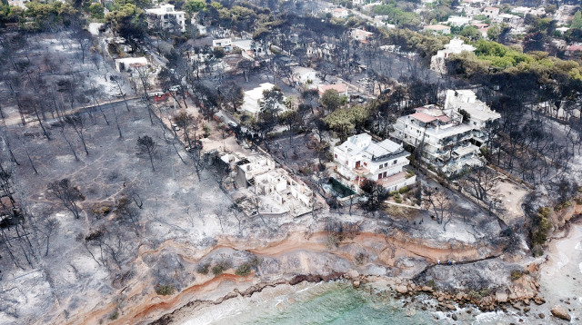 העיירה מאטי ביוון שנפגעה קשות בגל השריפות (צילום: רויטרס)