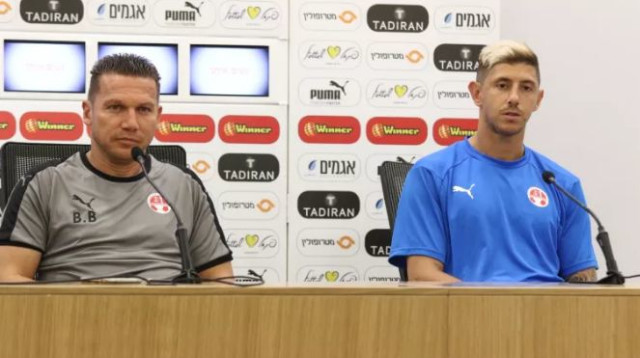 ברק בכר ומאור מליקסון במסיבת העיתונאים (צילום: מאיר אבן חיים)