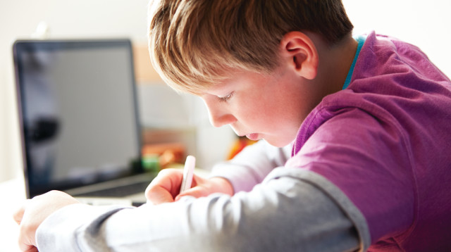 שיעורי בית (צילום: אינג אימג')