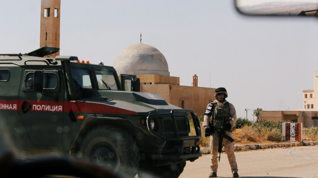 חייל רוסי בסוריה (צילום: רויטרס)