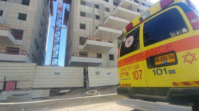 אמבולנס מד"א (צילום: מד"א)