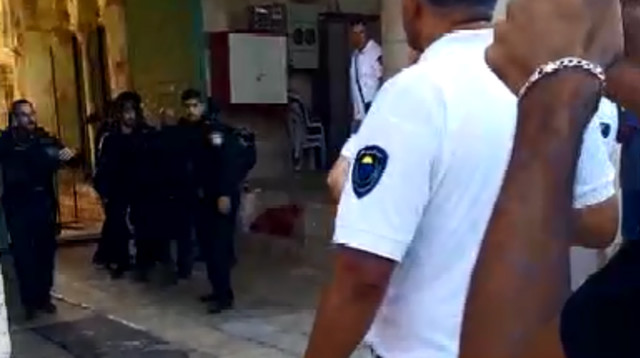 זירת אירוע ניסיון הדקירה בירושלים (צילום: פאדי מנסור)