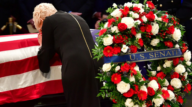 טקס האשכבה של ג'ון מקיין (צילום: רויטרס)