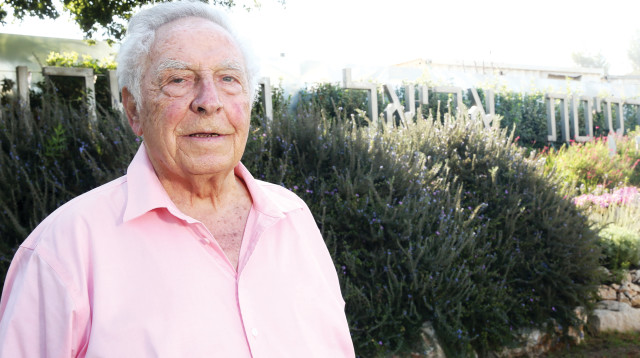 יגאל כהן-אורגד (צילום: מירי צחי)