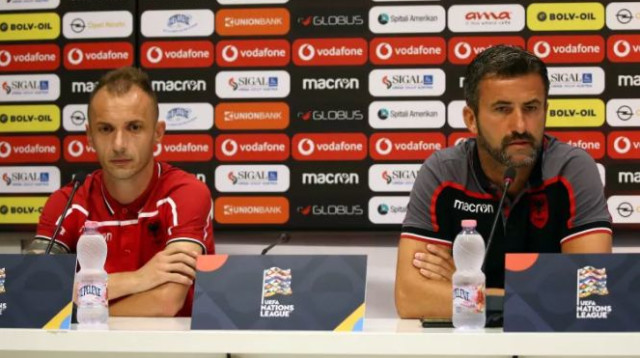 מסיבת העיתונאים של נבחרת אלבניה (צילום: אודי ציטיאט)