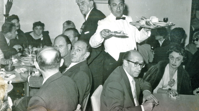 שמעון דז'יגאן, ישראל שומאכר (מפנים גב אחד לשני) (צילום: יצחק ברז)