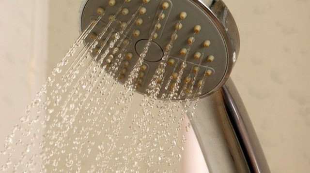 מקלחת (צילום: Pixabay)