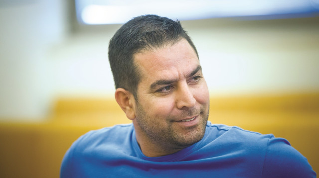 מני נפתלי (צילום: פלאש 90)