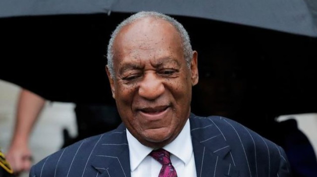 ביל קוסבי מגיע לבית המשפט (צילום: רויטרס)