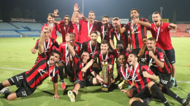 הפועל קטמון מחזיקת גביע הטוטו  (צילום: עדי אבישי)