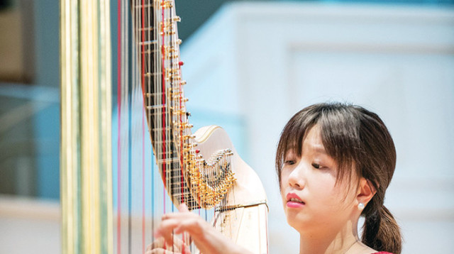 קונצרט פתיחה. יו יינג צ'ן (צילום: באדיבות עמותת הנבל והזמיר)