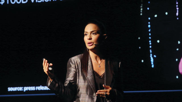 יפעת אורון (צילום: מרק ישראל סלם)