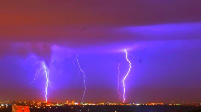 סופת ברקים (צילום: סיני דודפור)