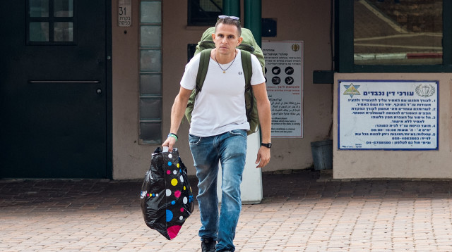 טל מור משתחרר מהכלא (צילום: מאיר וקנין, סוכנות ג'יני)