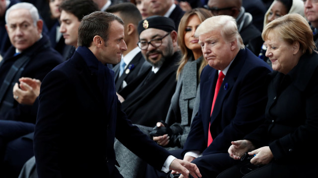 אנגלה מרקל, דונלד טראמפ, עמנואל מקרון ובנימין נתניהו (ברקע) (צילום: רויטרס)