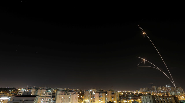 כיפת ברזל בשמי אשקלון (צילום: רויטרס)