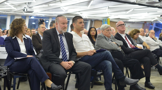 אבי בלשניקוב, רפי גמיש, יעקב טירקל, אביחי מנדלבליט (צילום: עידן גרוס)