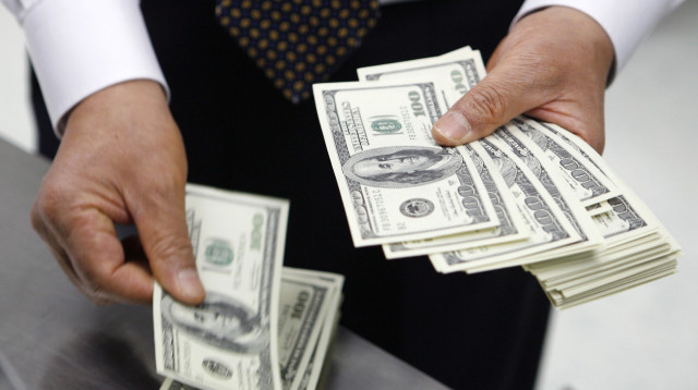 דולרים (צילום: רויטרס)