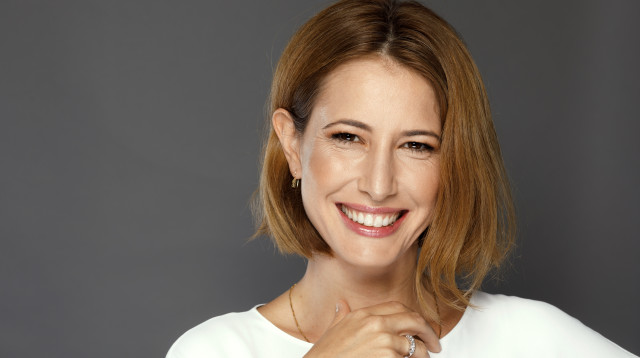 שירה קנצלבוגן. צילום: עופר חג׳יוב ואיפור תמי חג׳יוב (צילום: עופר חג'יוב)