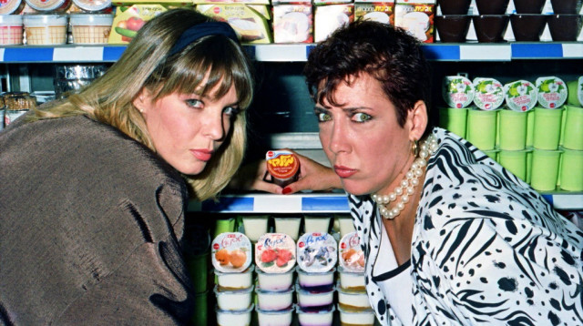 חלי גולדברג, אביבה פז (צילום: נחום עסיס)