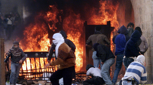 מהומות באינתיפאדה השנייה (צילום: רויטרס)