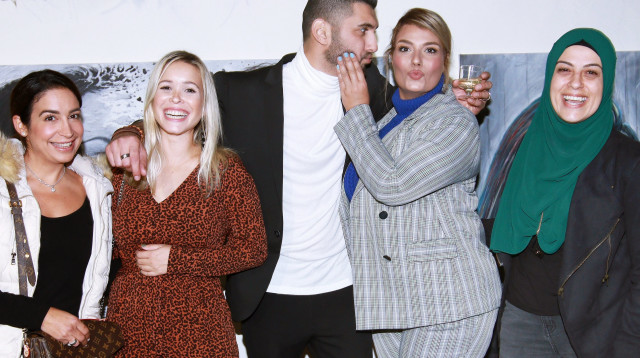 סמואל חגאי ולירז אסייג והחברים (צילום: ענת מוסברג)