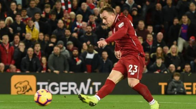 ג'רדאן שאקירי במדי ליברפול (צילום: AFP)