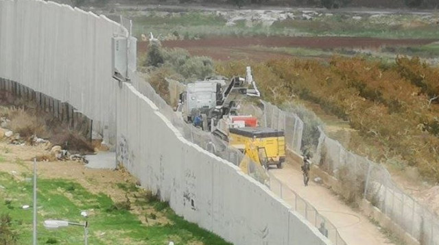 עבודות של צה"ל לחשיפת מנהרות של חיזבאללה (צילום: רשתות ערביות)