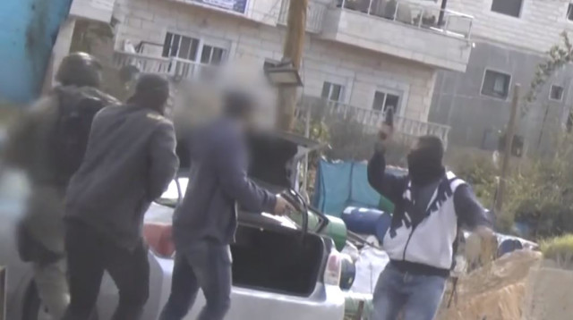 פעולת המסתערבים בבידו (צילום: דוברות המשטרה)