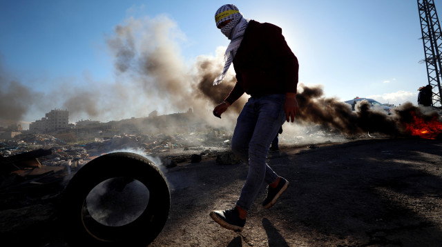 עימותים עם פלסטינים סמוך לבית אל  (צילום: רויטרס)