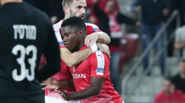 האסלביינק וסאבו חוגגים (צילום: דני מרון)