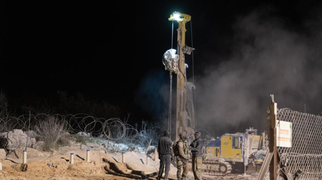 העבודות לאיתור מנהרת הטרור (צילום: דובר צה"ל)