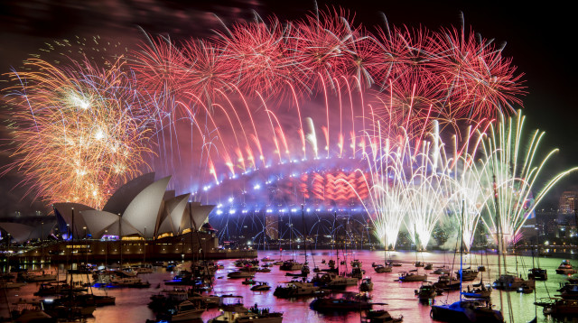 מקבלים את שנת 2019 עם מופע זיקוקים מרהיב בגשר סידני, אוסטרליה (צילום: רויטרס)