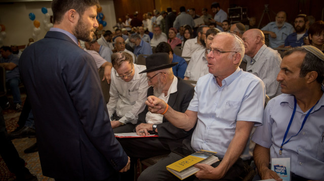 אורי אריאל ובצלאל סמוטריץ' (צילום: יונתן זינדל, פלאש 90)