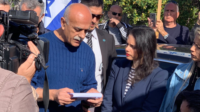 שקד ואמל אסעד (צילום: דוברות משרד המשפטים)