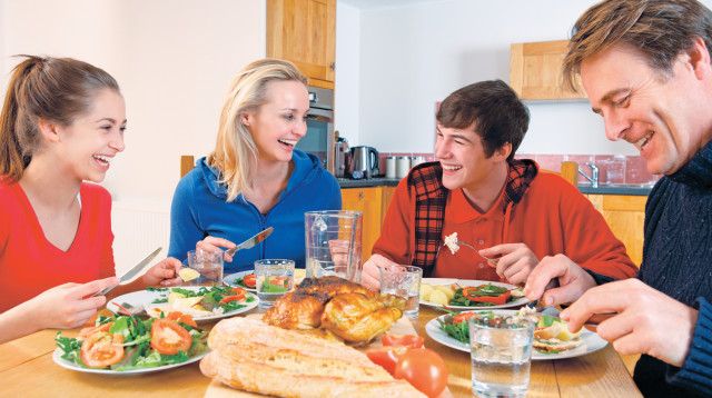 ארוחת צהריים (צילום: ingimage ASAP)