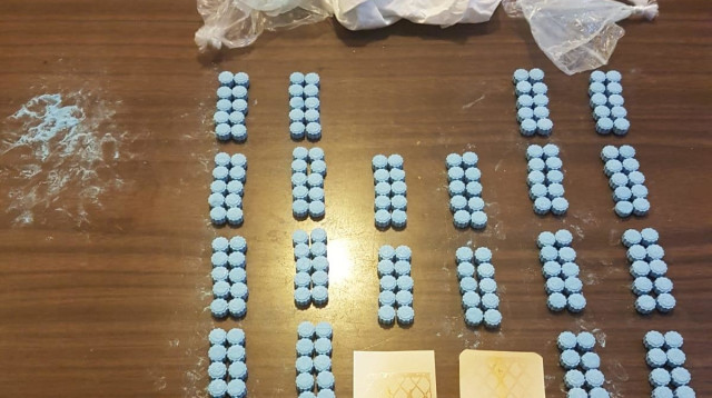 סמים שנתפסו במסגרת הפרשה (צילום: דוברות המשטרה)