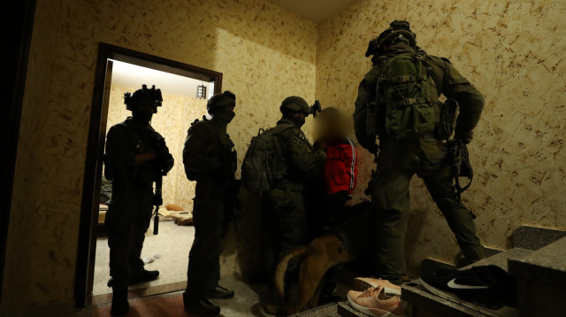 מעצר החשוד ברצח אורי אנסבכר ז"ל (צילום: דוברות המשטרה)