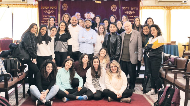 תמונה קבוצתית של משתתפי טיול שורשים לרבאט (צילום: אדיר בנישתי,יעל רוזן)