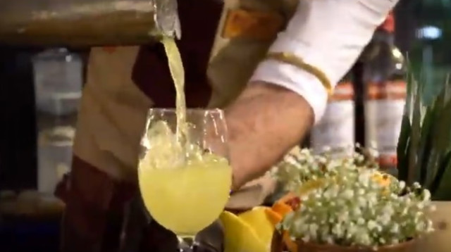 מיקסולוג לוולנטיין (צילום: טל גנץ)