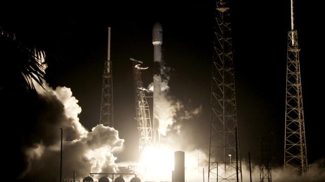 שיגור החללית הישראלית "בראשית" (צילום: רויטרס)