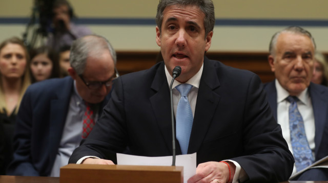 מייקל כהן מעיד בקונגרס (צילום: רויטרס)