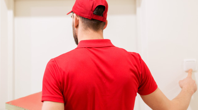 שליח (צילום: ingimage ASAP)