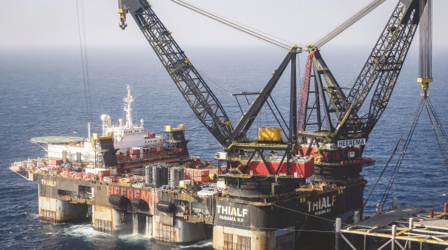 אסדת לוויתן (צילום: מרק ישראל סלם)