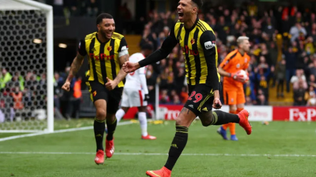 שחקני ווטפורד חוגגים (צילום: Getty images)