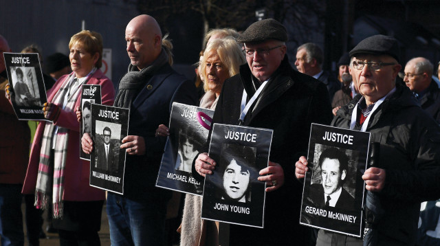 מחאת משפחות הקורבנות (צילום: רויטרס)