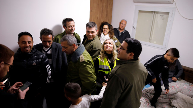 תושבי עוטף עזה במקלטים (צילום: רויטרס)