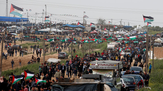 הפגנה בגבול רצועת עזה (צילום: רויטרס)