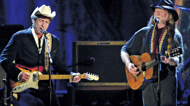 בוב דילן ווילי נלסון (צילום: רויטרס)