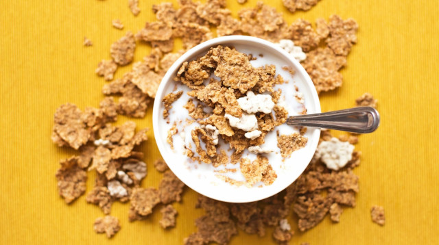 דגני בוקר (צילום: Nyana Stoica, Unsplash)